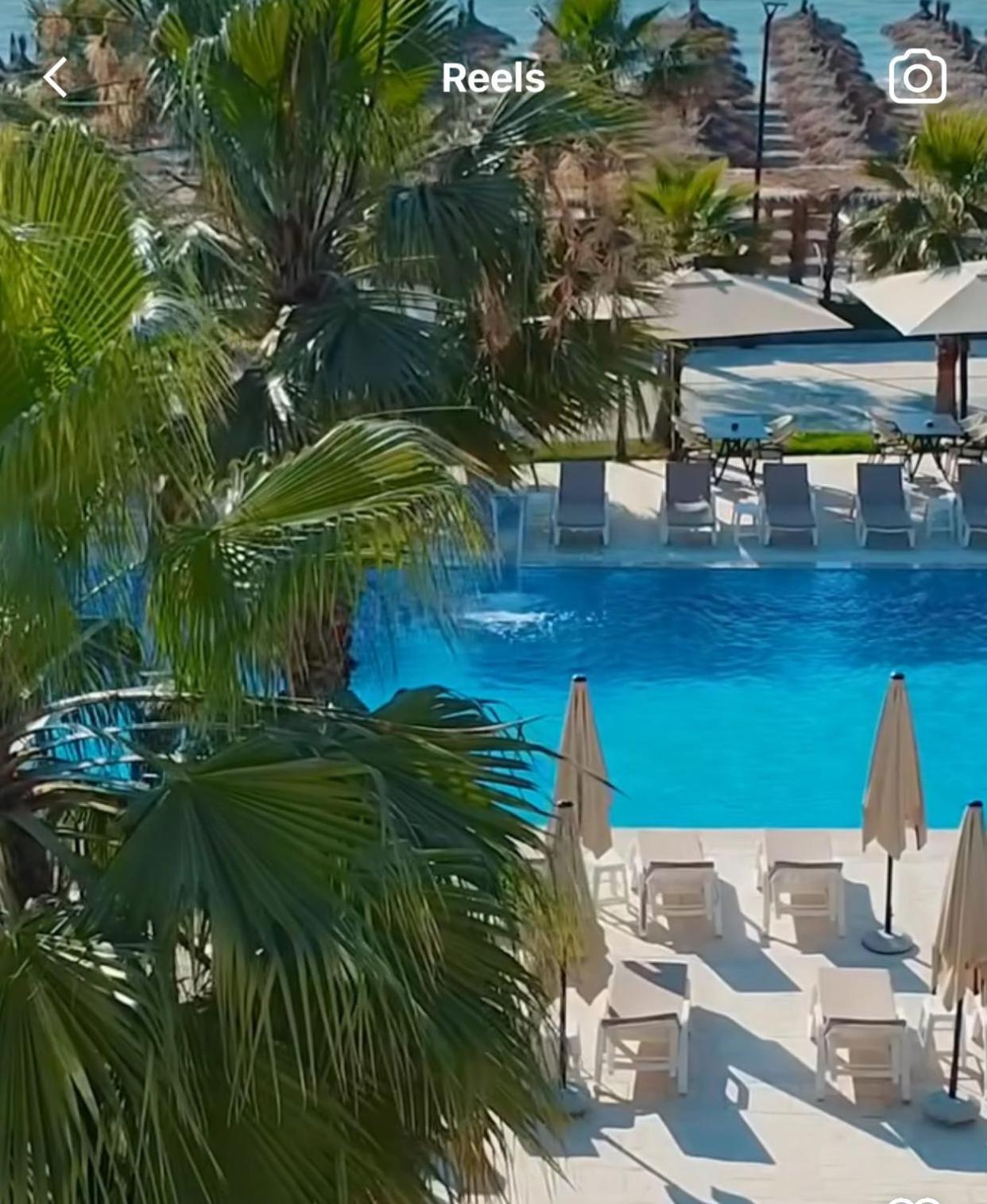 Bounty Hotel Golem  Buitenkant foto